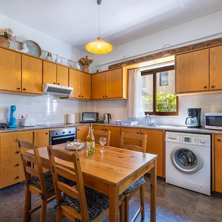 בית נופש Jp Pool House Trimiklini