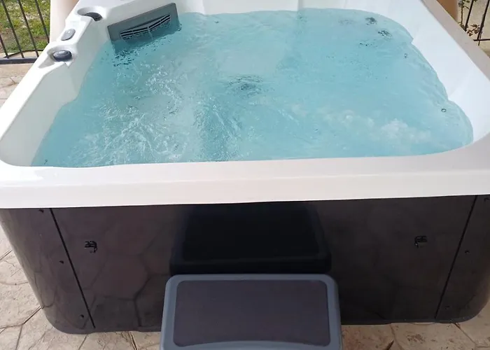 Дом отдыха Jp Pool House *